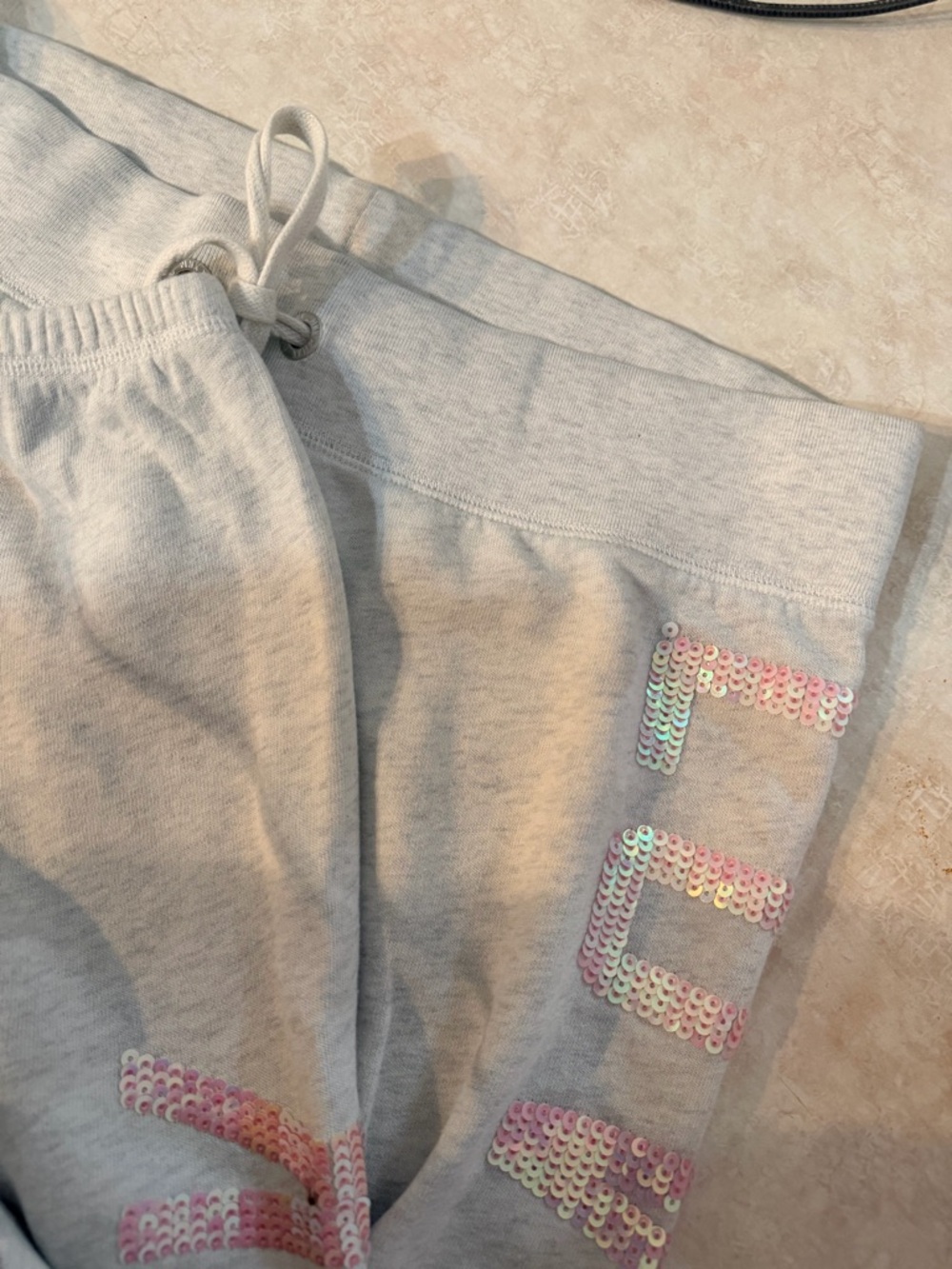Victoria's Secret PINK Sequin Cropped Jogger Sweatpants Size Small Gray Midrise - Picture 8 of 9